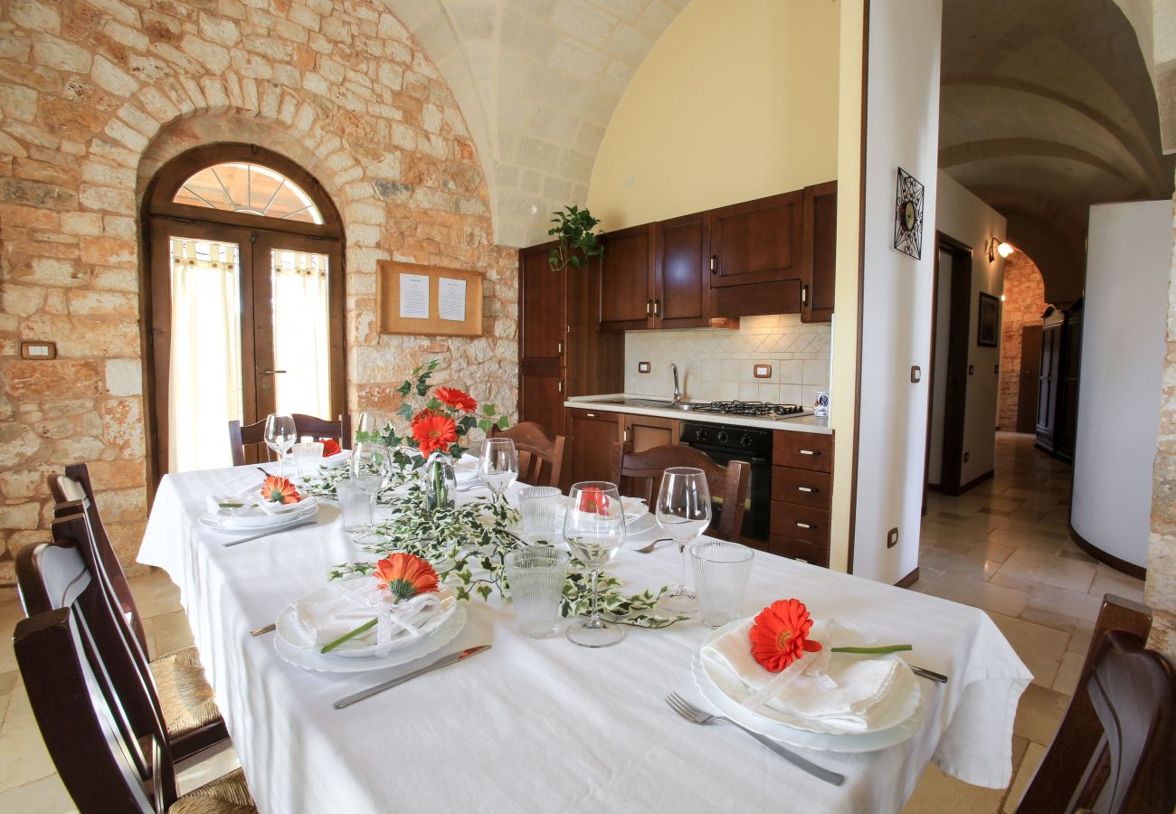 Trullo a San Michele Salentino - Trullo degli ulivi by pugliadamare