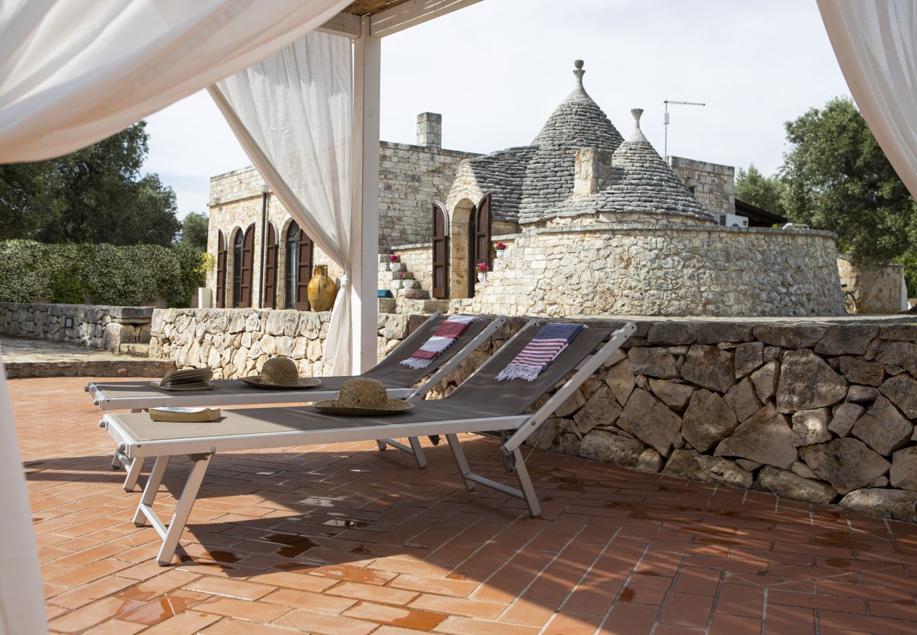 Trullo a San Michele Salentino - Trullo degli ulivi by pugliadamare