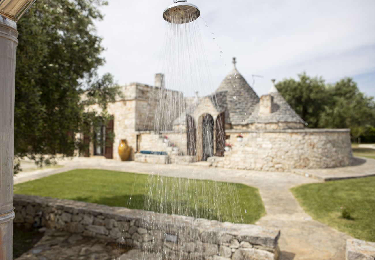 Trullo a San Michele Salentino - Trullo degli ulivi by pugliadamare