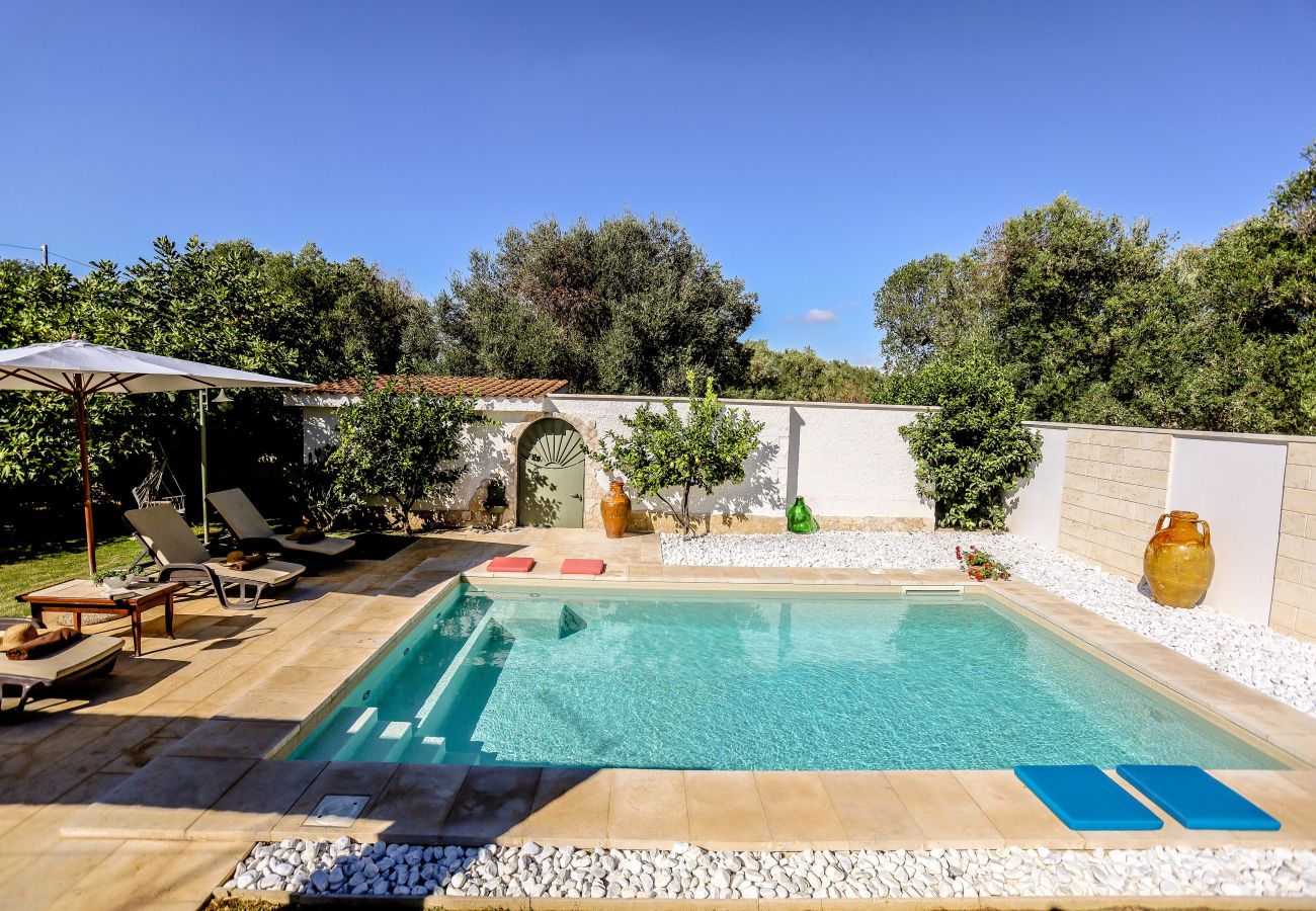 Villa a San Michele Salentino - Ellea by Pugliadamare