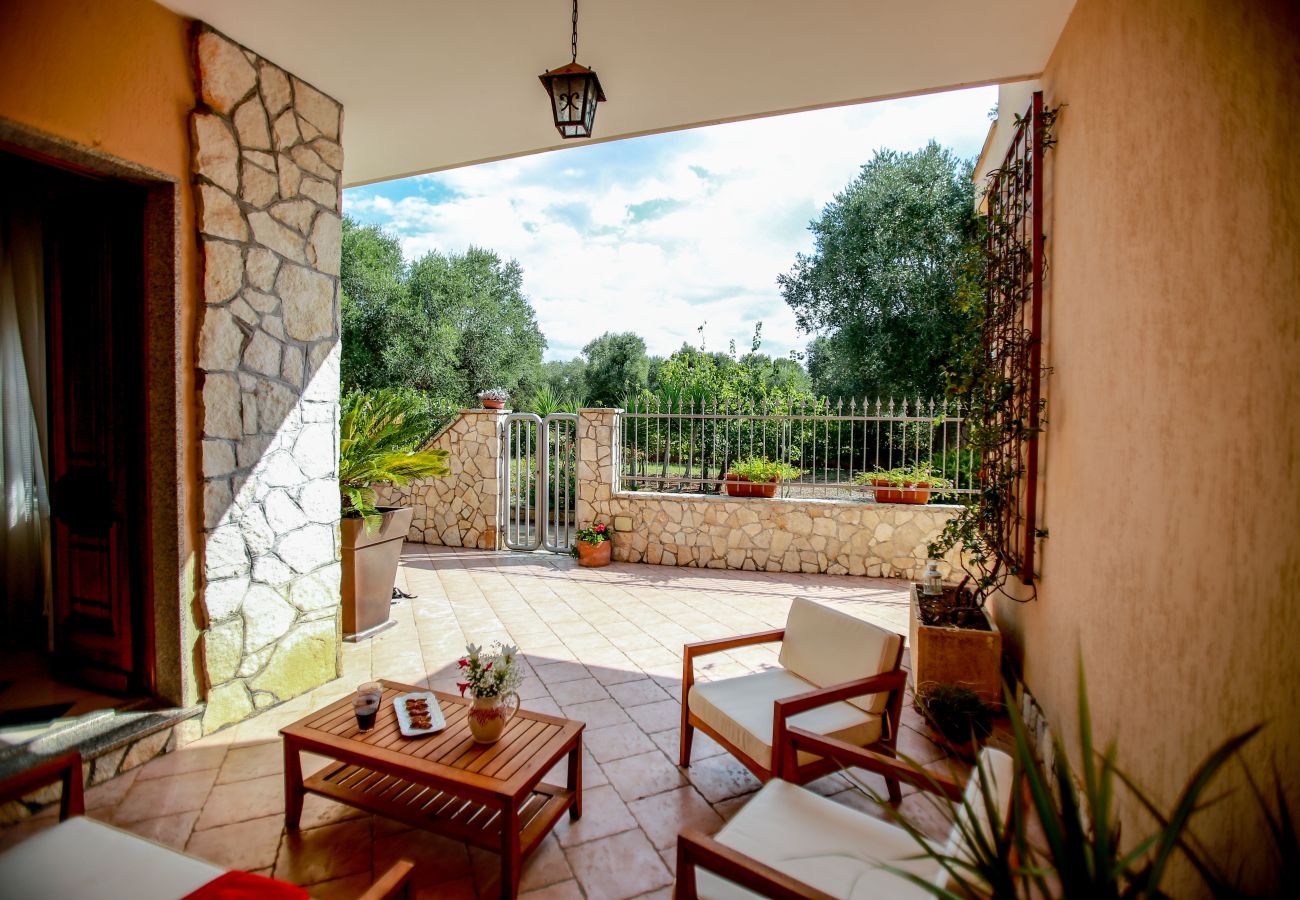 Villa a San Michele Salentino - Ellea by Pugliadamare
