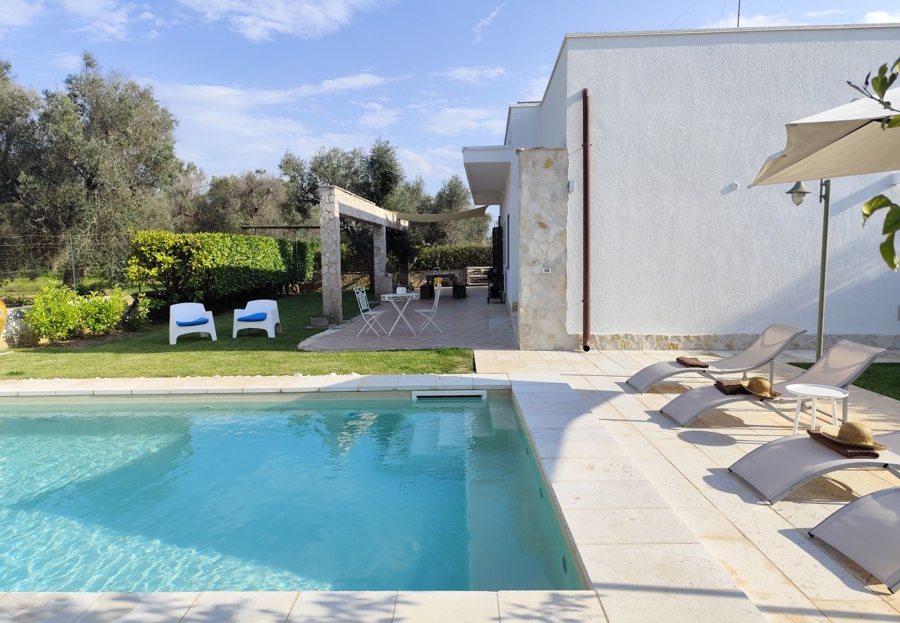 Villa a San Michele Salentino - Ellea by Pugliadamare