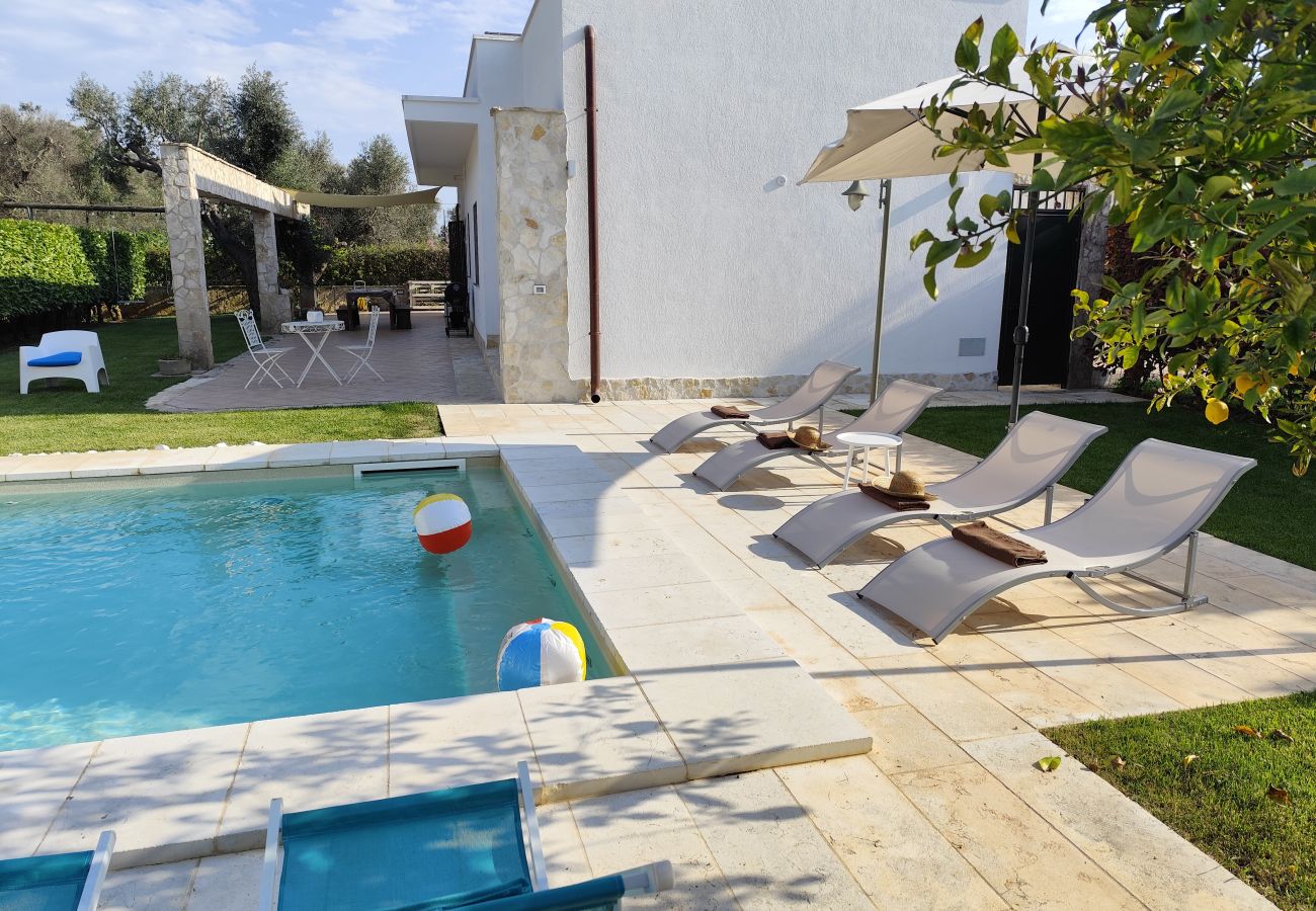 Villa a San Michele Salentino - Ellea by Pugliadamare