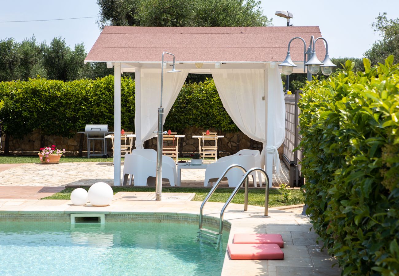 Villa a San Michele Salentino - Villa Ellea by pugliadamare