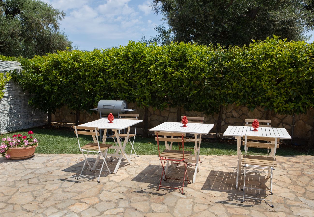 Villa a San Michele Salentino - Villa Ellea by pugliadamare