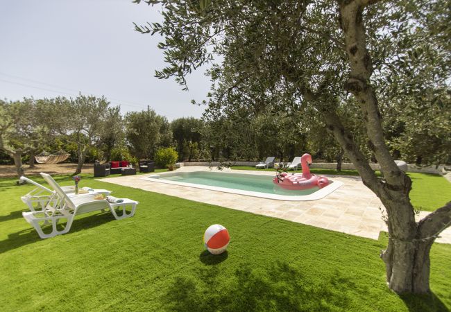 Villa a Martina Franca - villa antica riconvertita in dimora di lusso by pugliadamare Villa a Martina Franca - villa antica riconvertita in dimora di lusso by pugliadamare