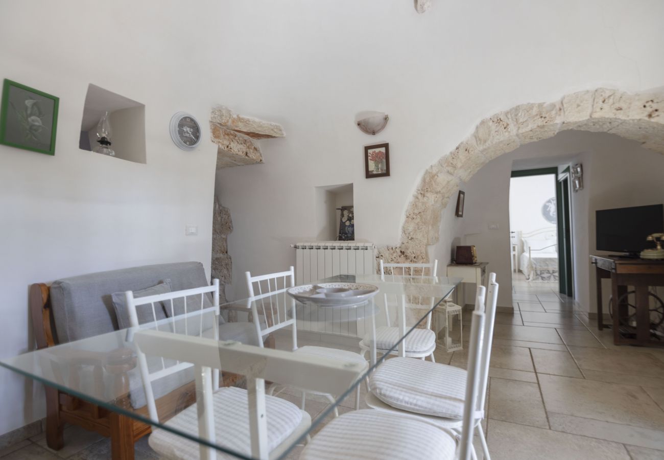 Trullo a San Vito dei Normanni - trullo oron call by pugliadamare