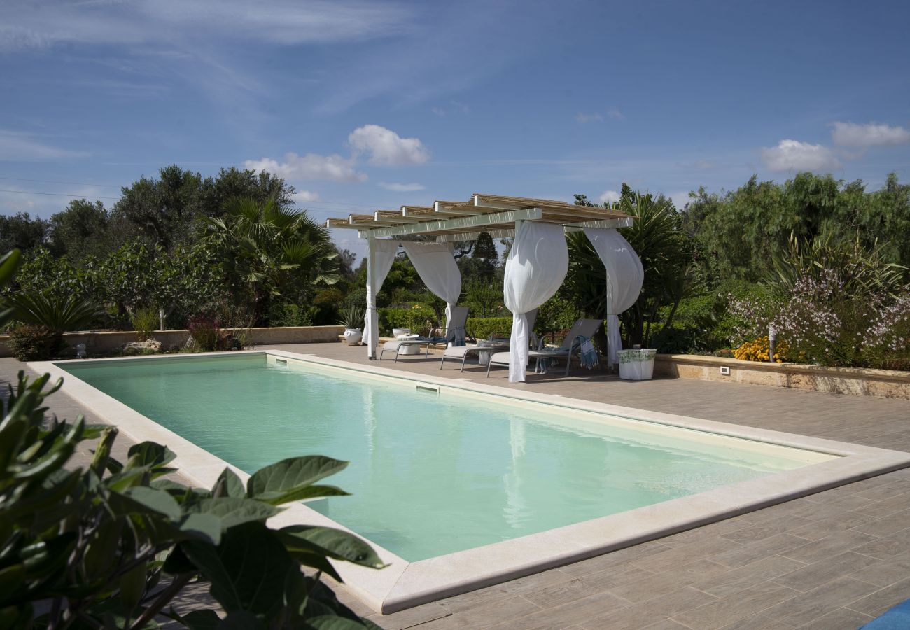 Trullo a San Vito dei Normanni - trullo oron call by pugliadamare