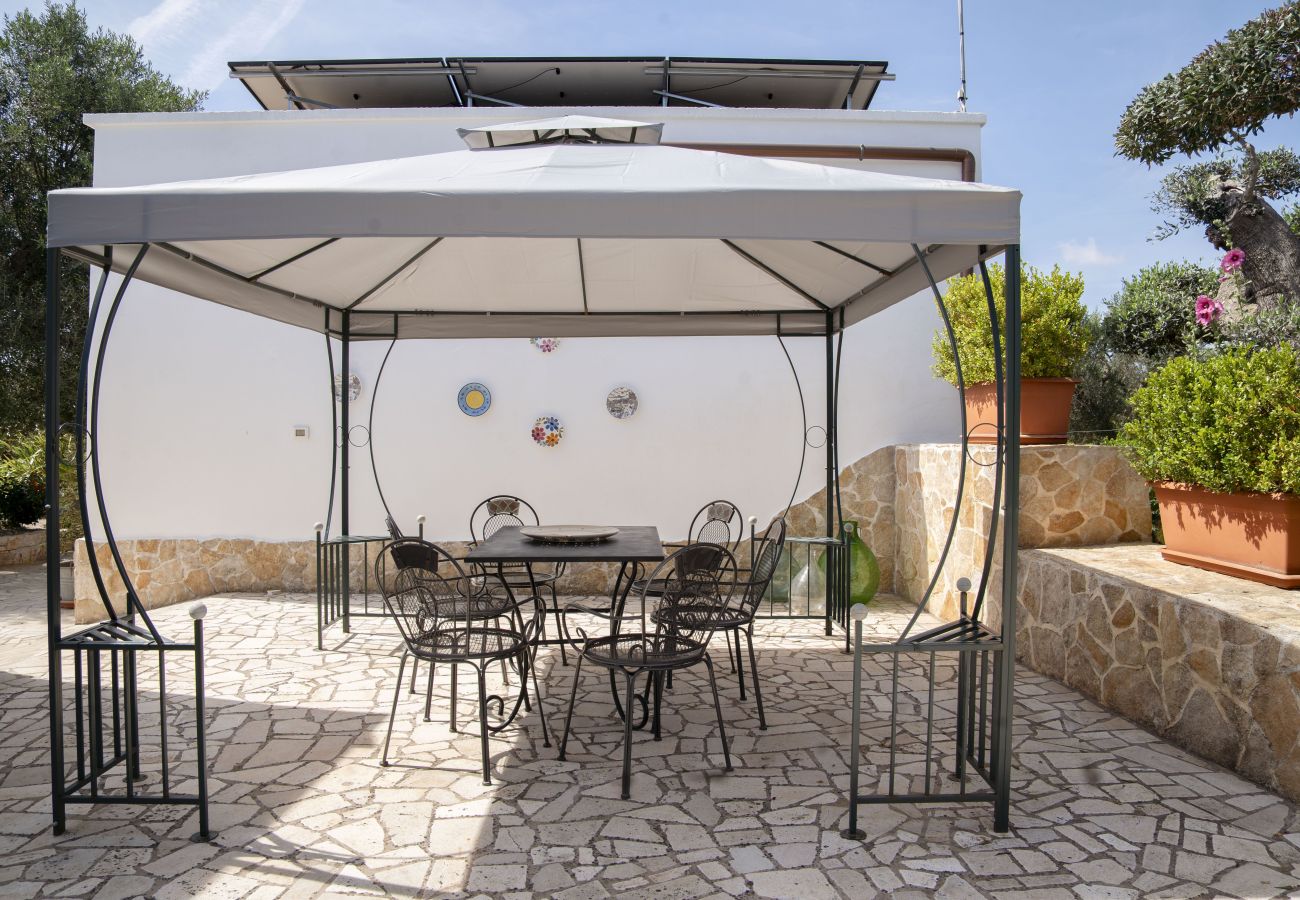 Trullo a San Vito dei Normanni - trullo oron call by pugliadamare