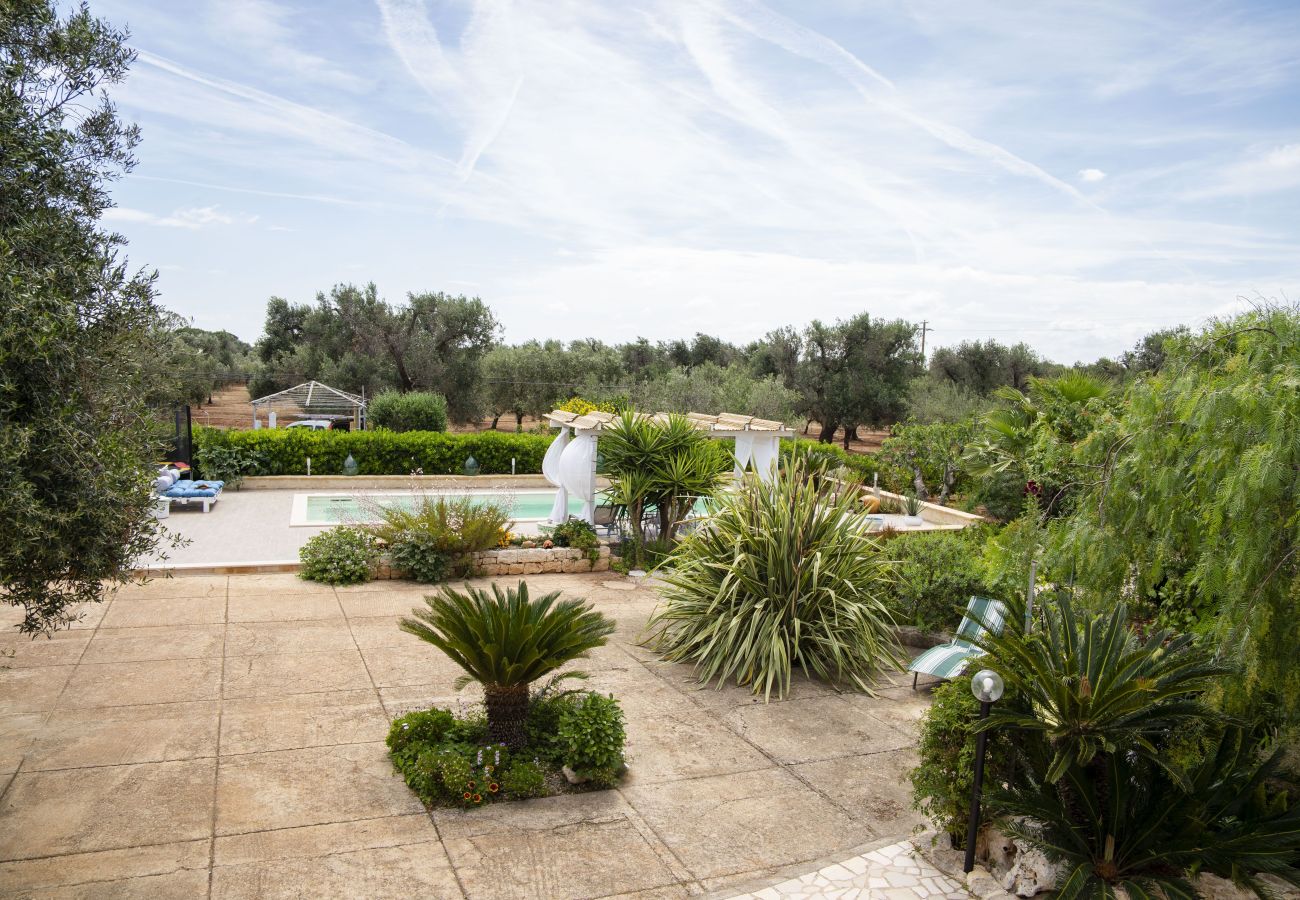 Trullo a San Vito dei Normanni - trullo oron call by pugliadamare