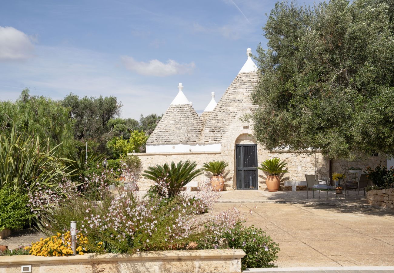 Trullo a San Vito dei Normanni - trullo oron call by pugliadamare