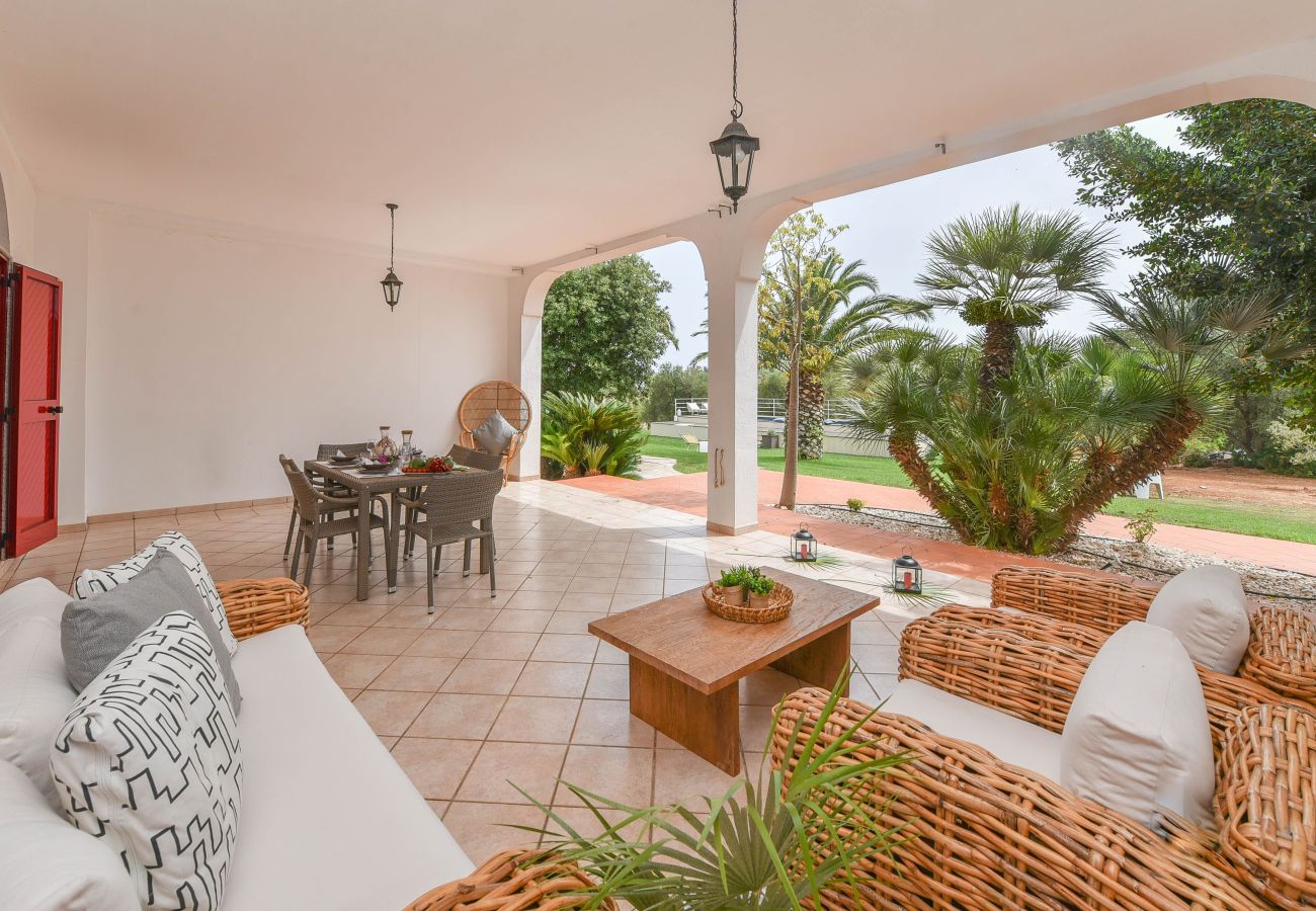 Villa a Ostuni - Villa privata a Ostuni ,piscina privata e wifi satellitare by Pugliadamare
