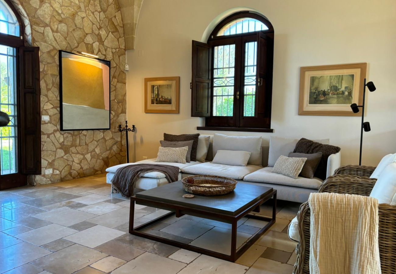 Trullo a San Vito dei Normanni - trullo raphael by pugliadamare