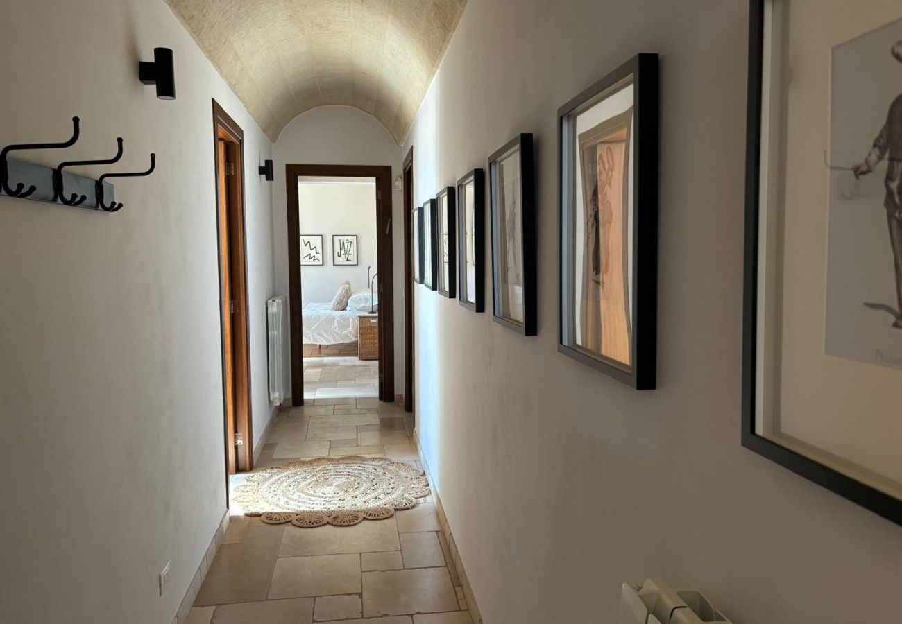 Trullo a San Vito dei Normanni - trullo raphael by pugliadamare