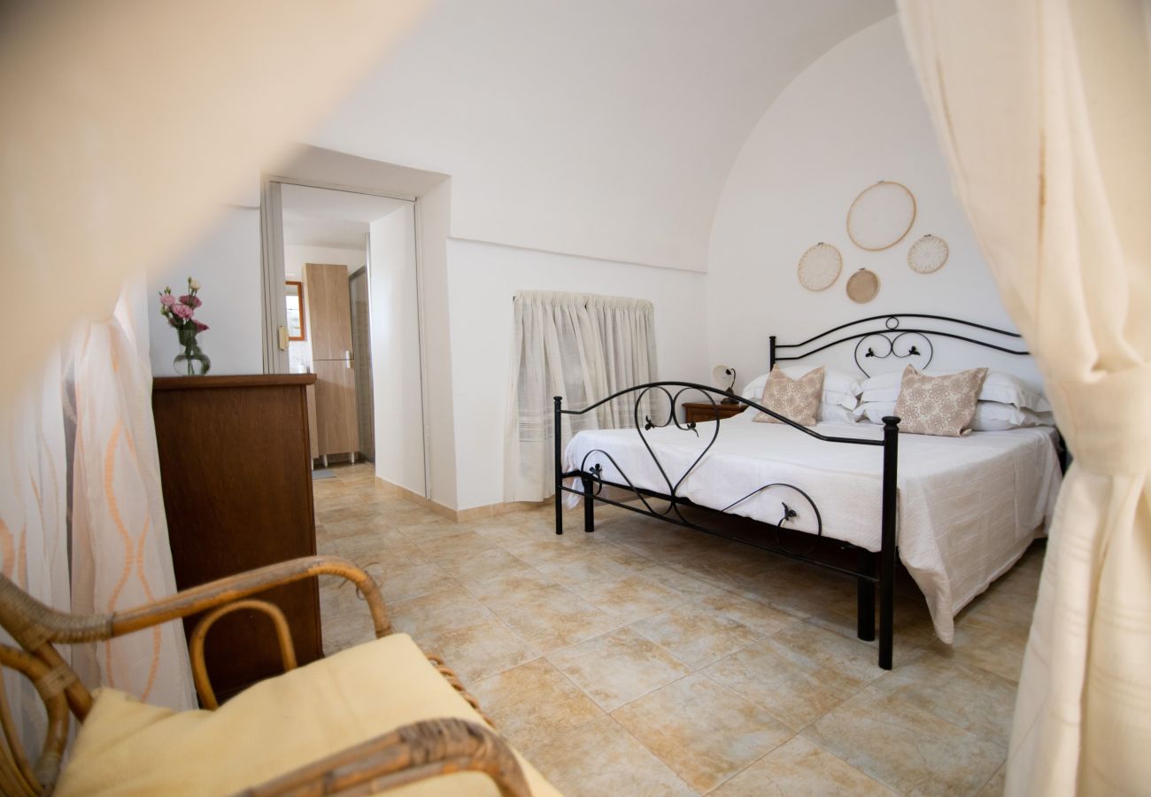 Trullo a Ceglie Messapica - Trullo nonna Netta by pugliadamare