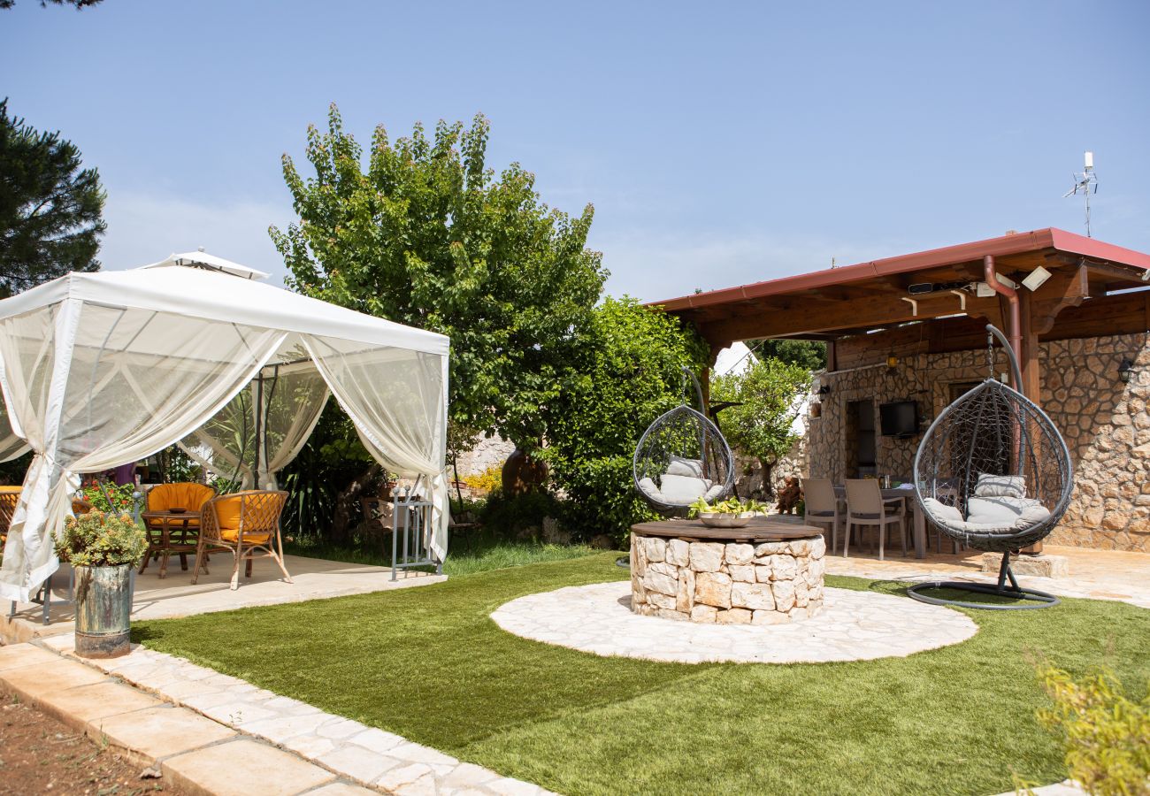 Trullo a Ceglie Messapica - Trullo nonna Netta by pugliadamare