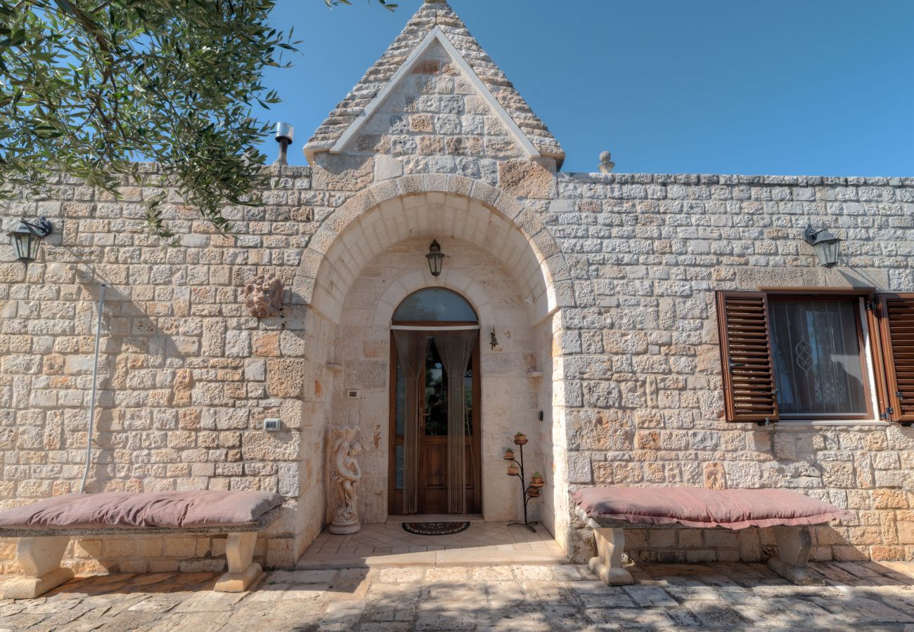 Trullo a Ostuni - Trullo Paan by Pugliadamare