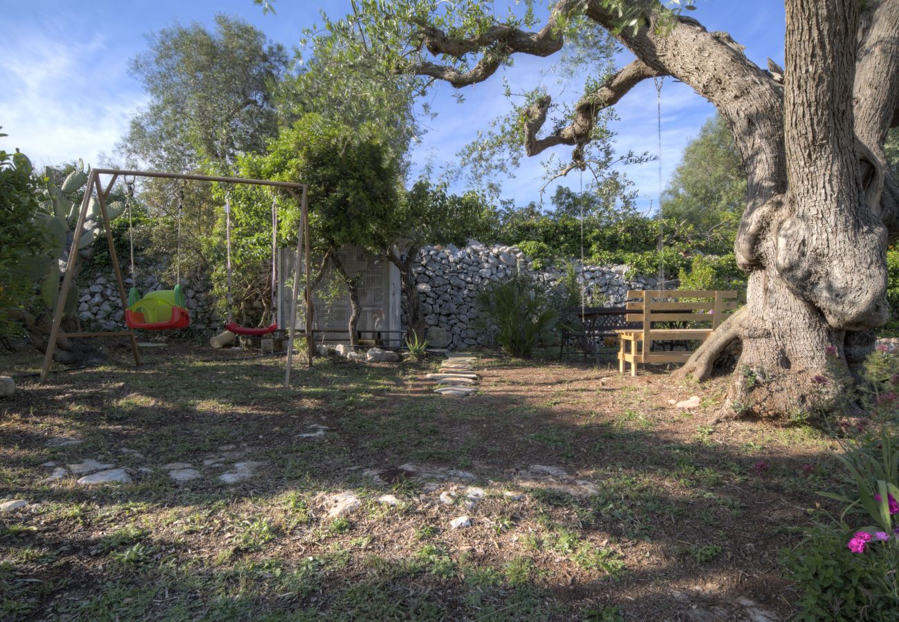 Trullo a Ostuni - Trullo Paan by Pugliadamare