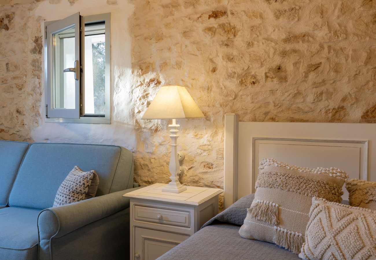Trullo a Francavilla Fontana - Trulli Margherita by Pugliadamare