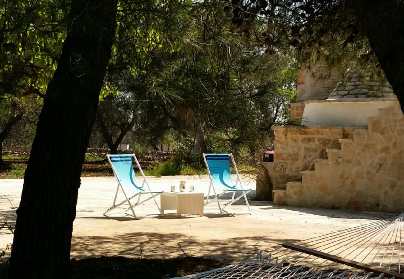 Trullo a Ceglie Messapica - Trullo Sotto le Stelle by Pugliadamare