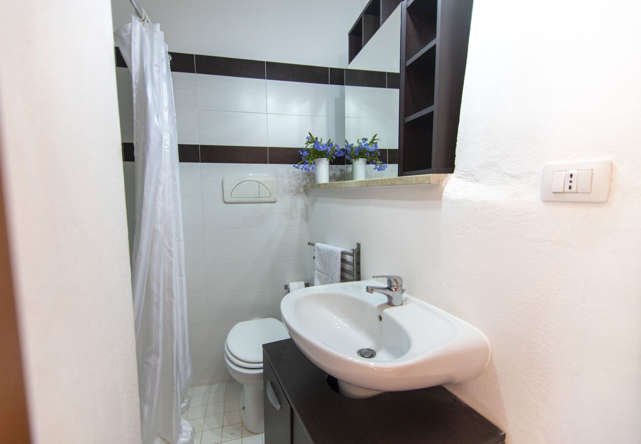 Residence a San Michele Salentino - Trulletto Corte degli Ulivi by Pugliadamare