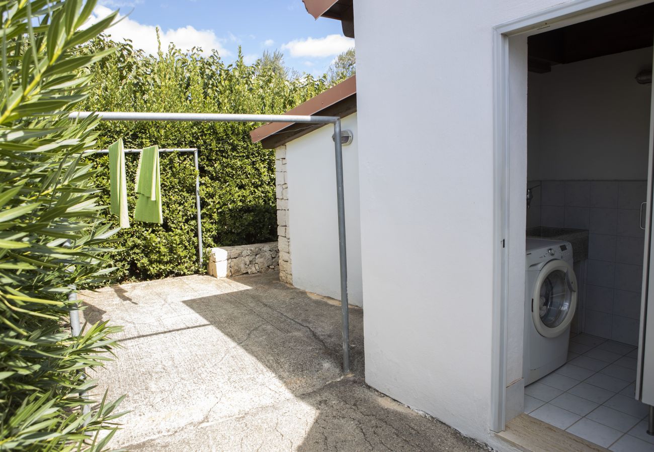 Residence a San Michele Salentino - Trulletto Corte degli Ulivi by Pugliadamare