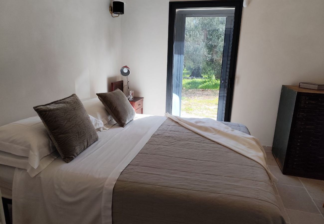 Trullo a Ostuni - Trullo Il fante ilare