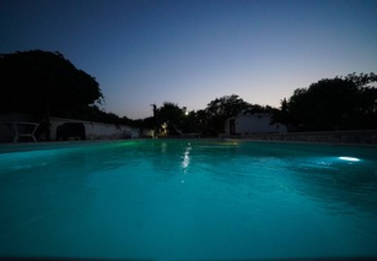 Trullo a San Vito dei Normanni - borgo della mimosa
