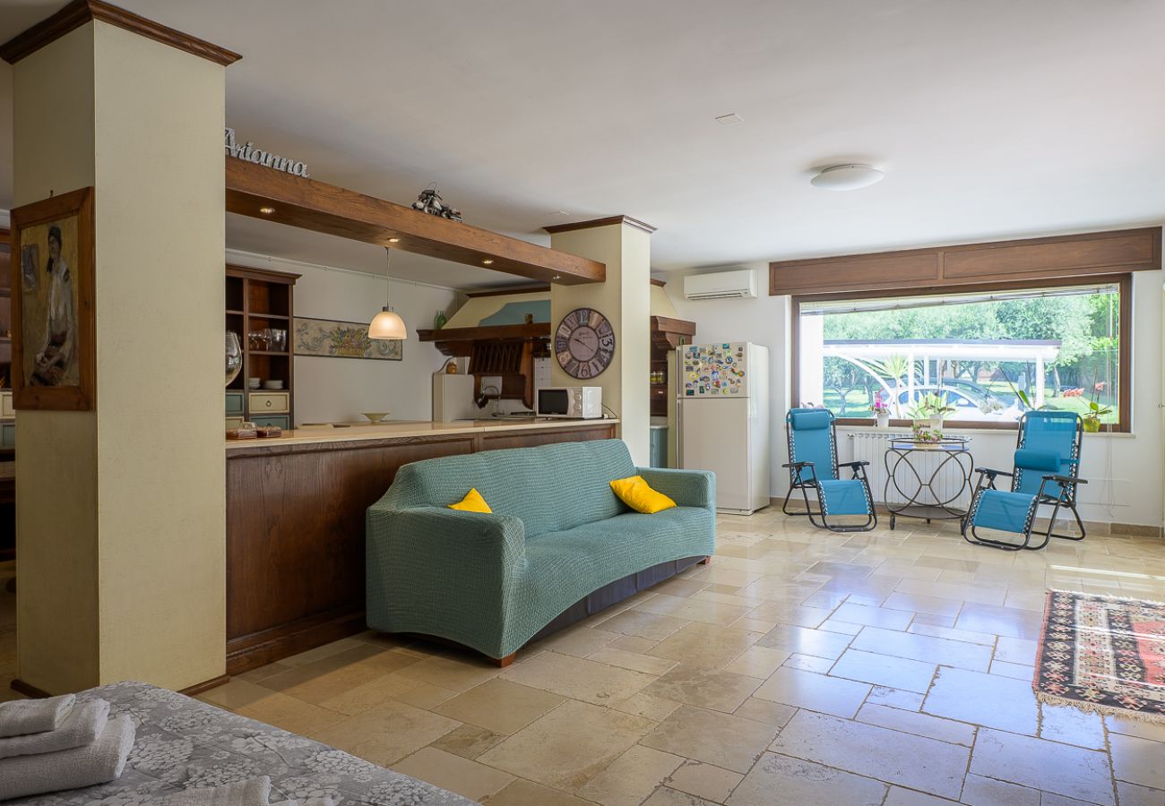 Villa a Martina Franca - Esclusiva Villa Moderna con Piscina e Campo da Tennis – Martina Franca, Valle d’Itria