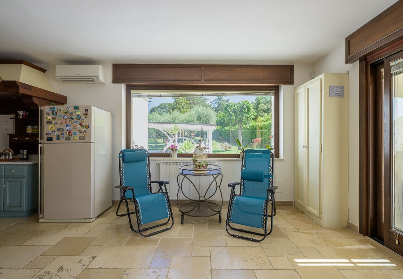 Villa a Martina Franca - Esclusiva Villa Moderna con Piscina e Campo da Tennis – Martina Franca, Valle d’Itria