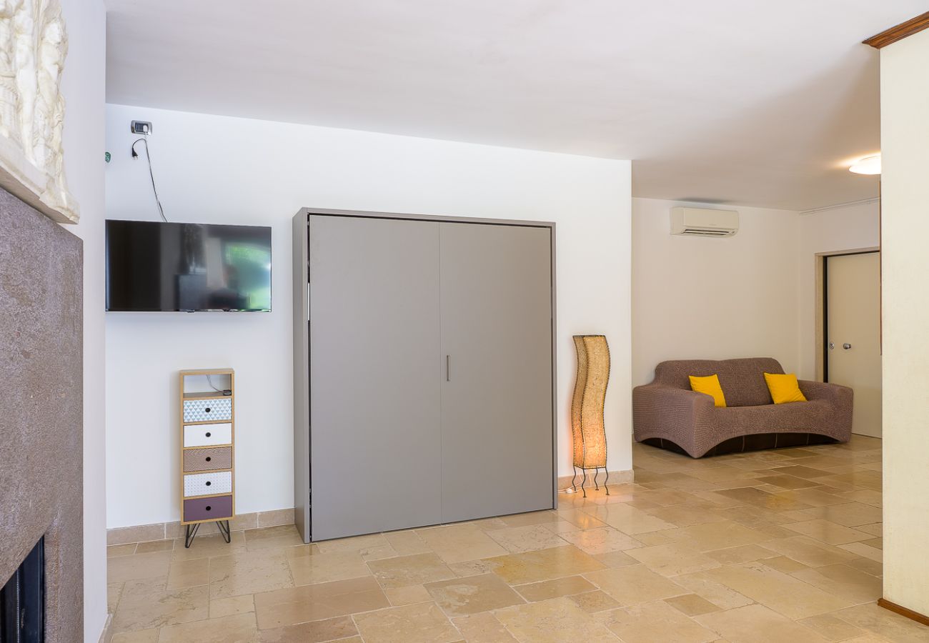 Villa a Martina Franca - Esclusiva Villa Moderna con Piscina e Campo da Tennis – Martina Franca, Valle d’Itria