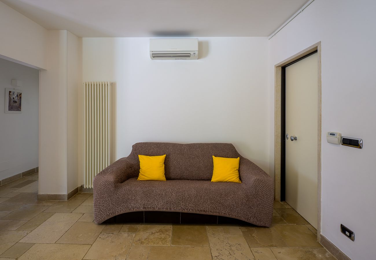 Villa a Martina Franca - Esclusiva Villa Moderna con Piscina e Campo da Tennis – Martina Franca, Valle d’Itria