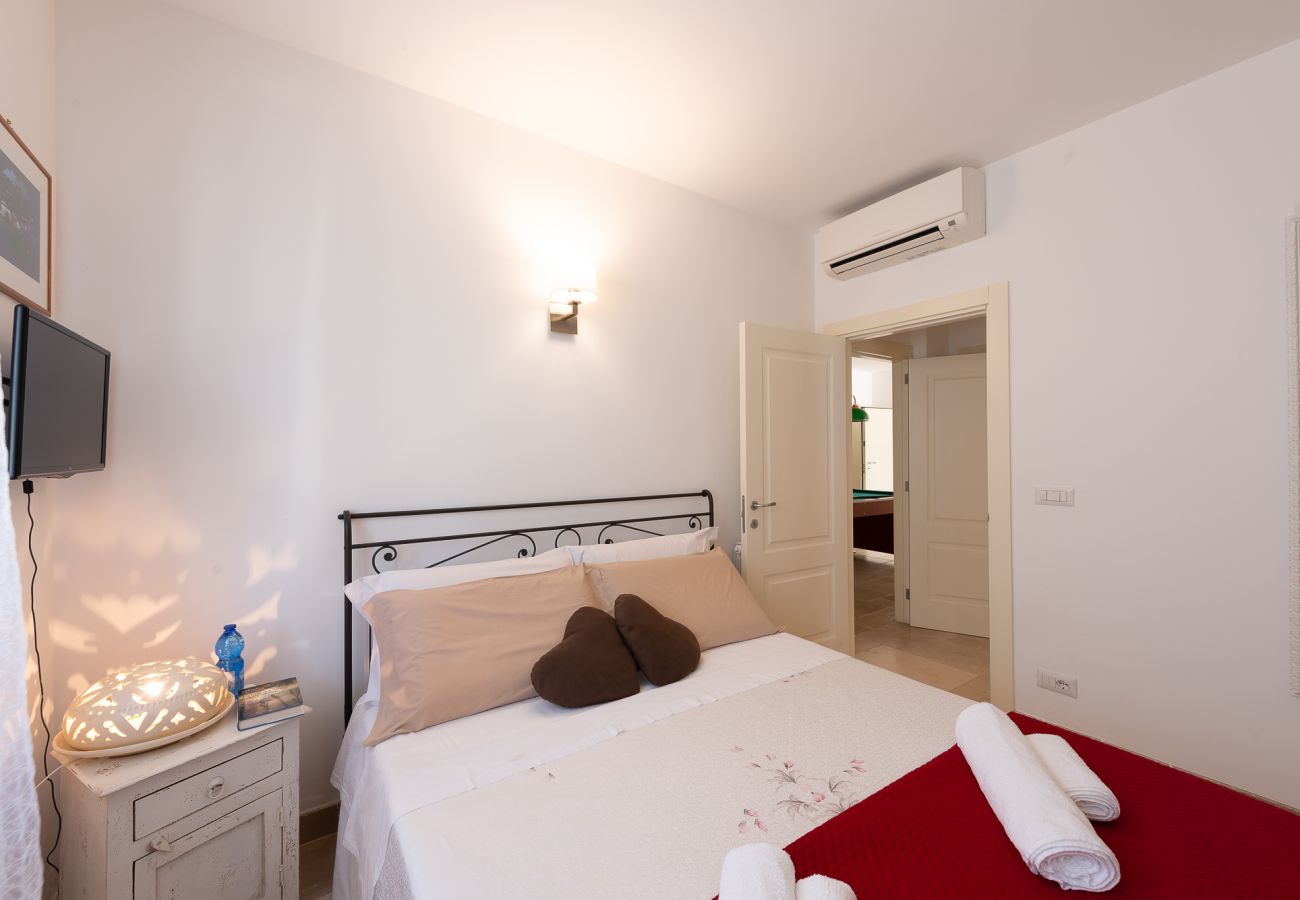 Villa a Martina Franca - Esclusiva Villa Moderna con Piscina e Campo da Tennis – Martina Franca, Valle d’Itria
