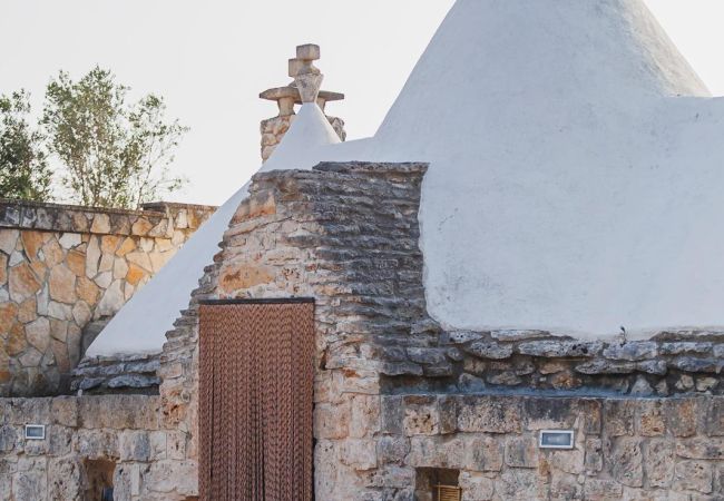 Trullo a Ceglie Messapica - Trullo Isabella by Pugliadamare Trullo a Ceglie Messapica - Trullo Isabella by Pugliadamare