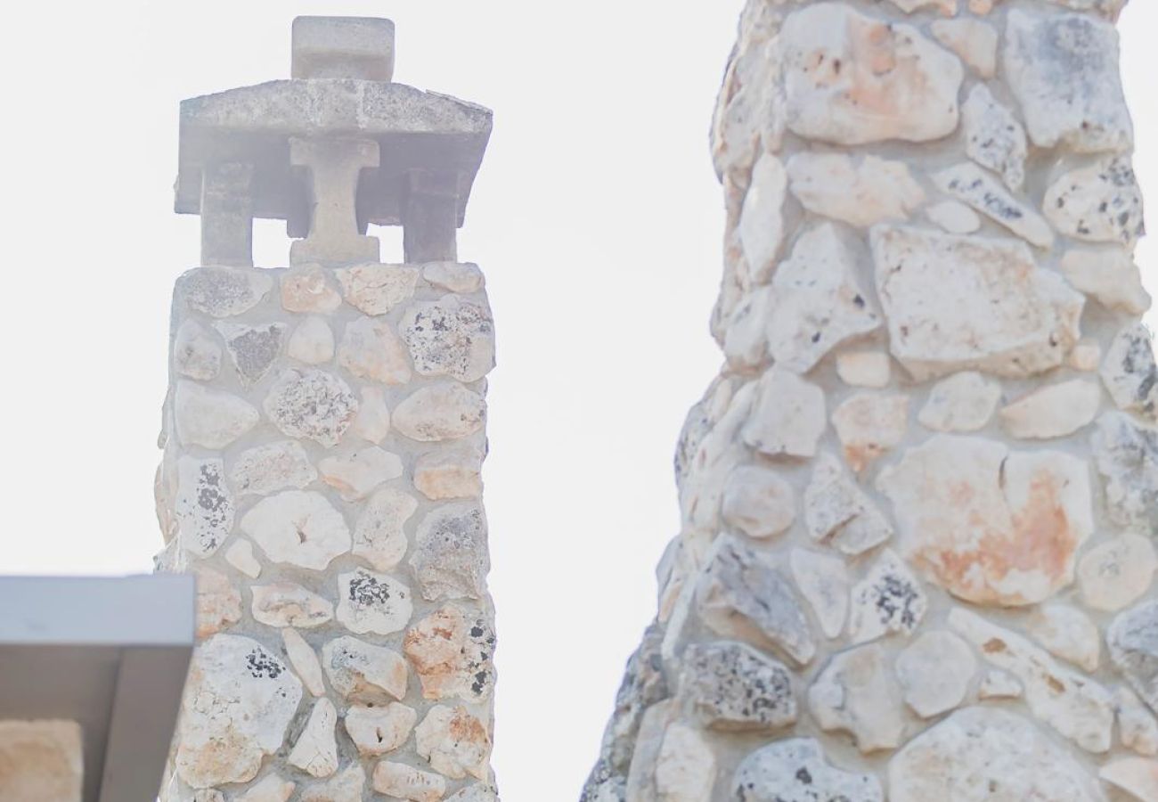 Trullo a Ceglie Messapica - Trullo Isabella by Pugliadamare