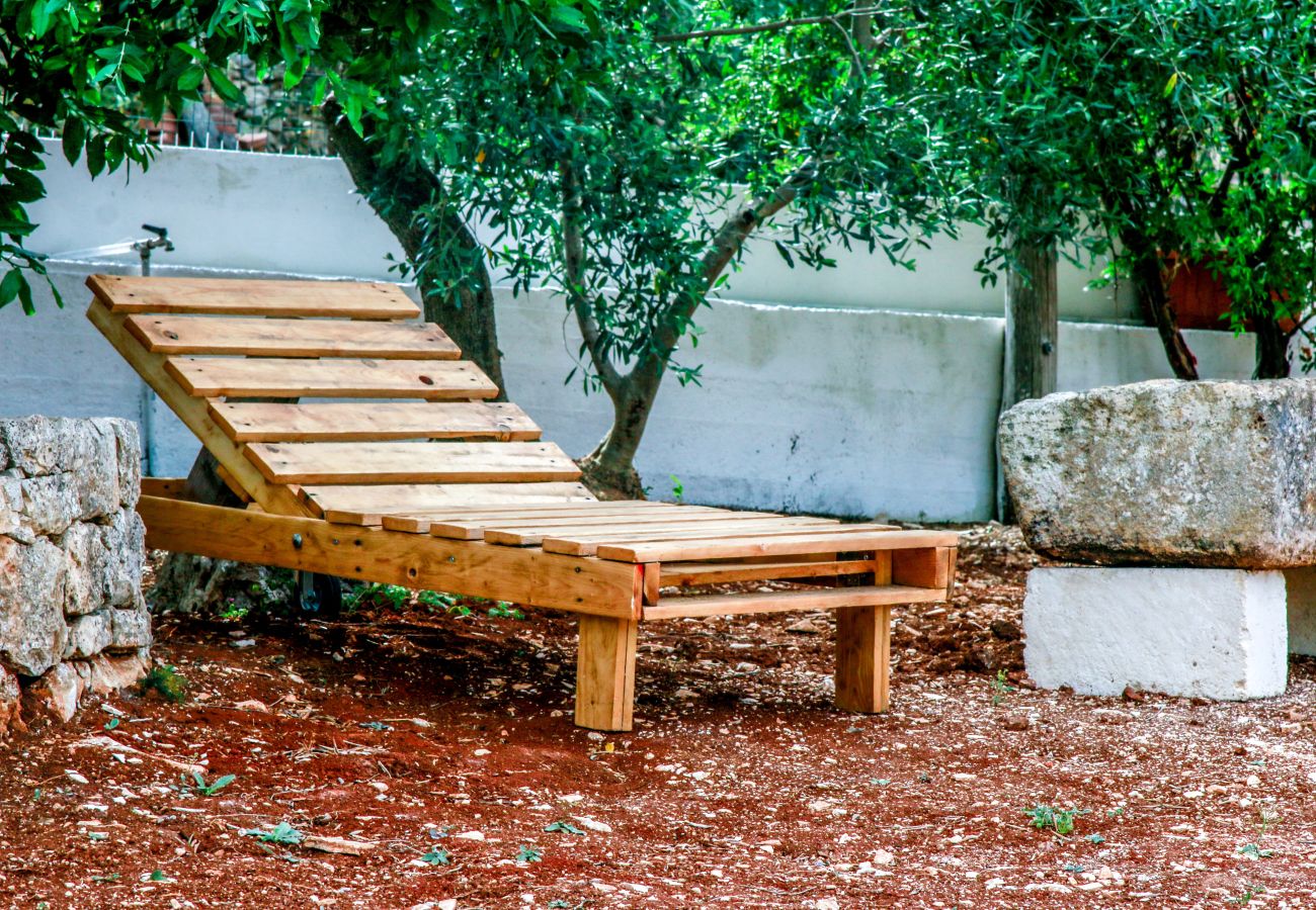 Trullo a Ceglie Messapica - Trullo Cinque Punte