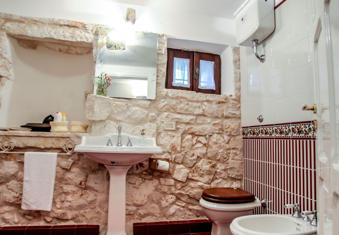 Trullo a Ceglie Messapica - Trullo Cinque Punte