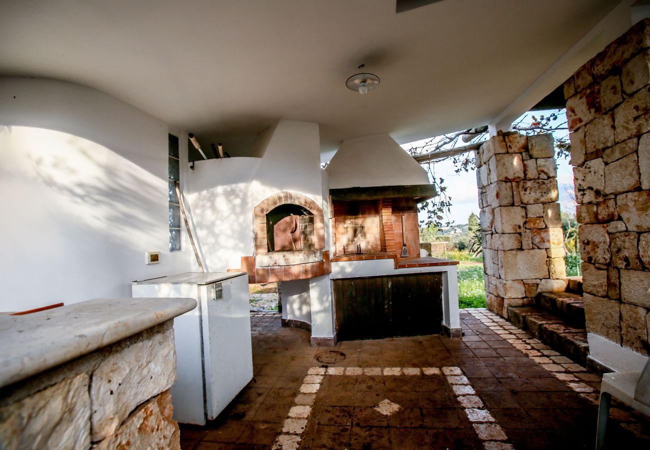 Trullo a Ceglie Messapica - Trullo Cinque Punte