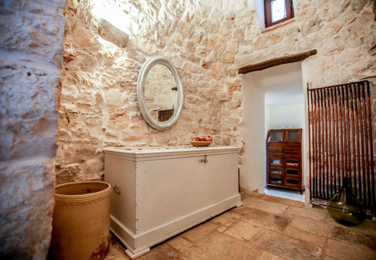 Trullo a Ceglie Messapica - Trullo Cinque Punte