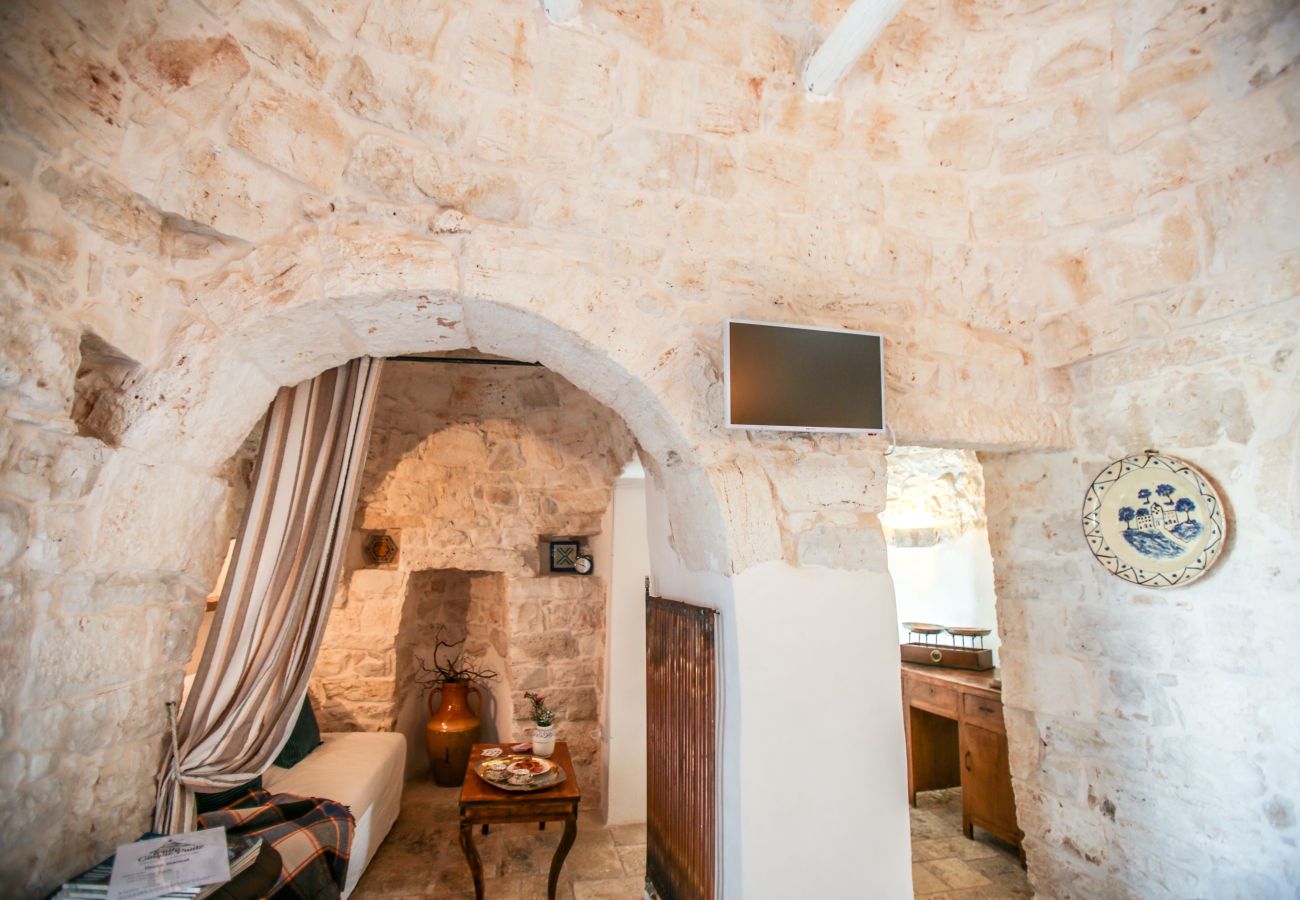 Trullo a Ceglie Messapica - Trullo Cinque Punte