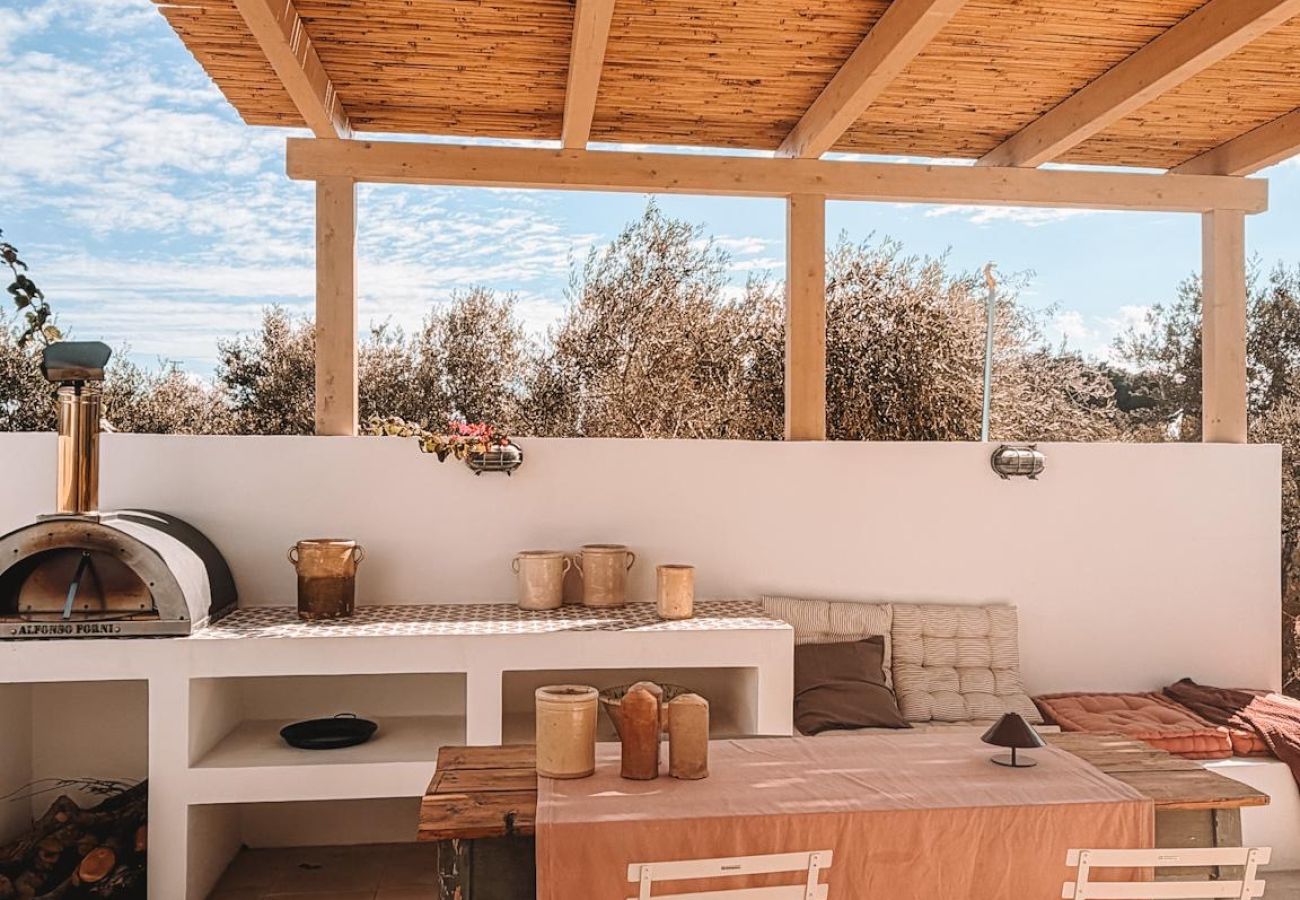 Trullo a Ostuni - Villa con Piscina Privata a Ostuni