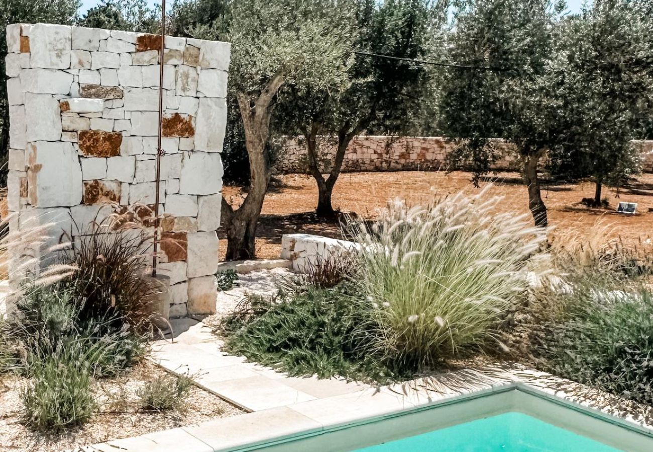 Trullo a Ostuni - Villa con Piscina Privata a Ostuni