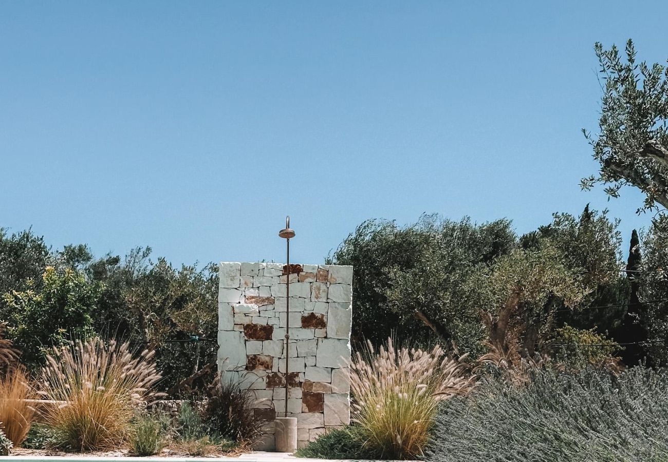 Trullo a Ostuni - Villa con Piscina Privata a Ostuni