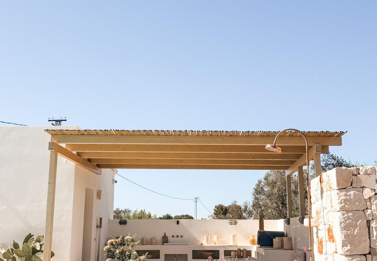 Trullo a Ostuni - Villa con Piscina Privata a Ostuni