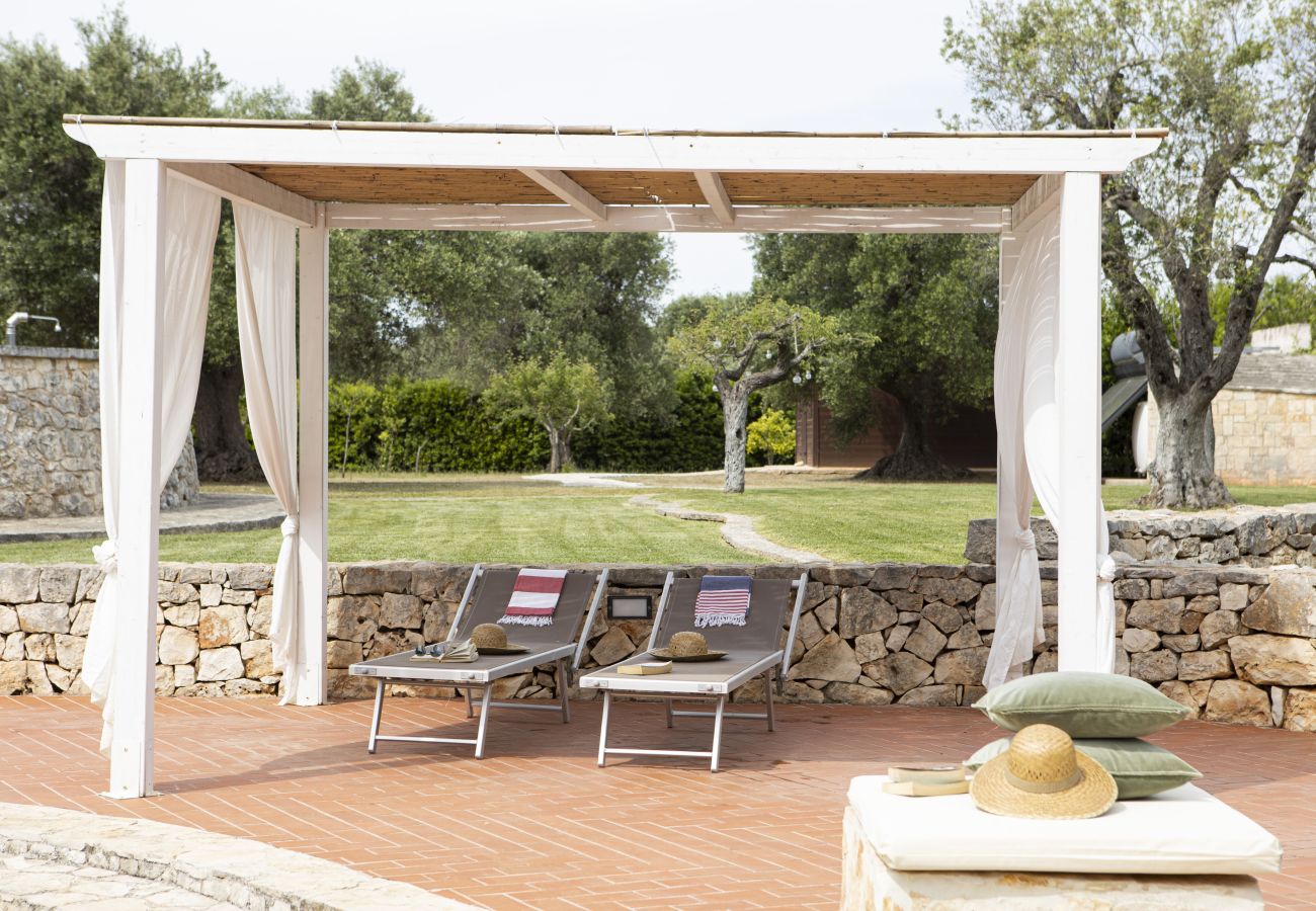 Trullo in San Michele Salentino - Trullo degli ulivi by pugliadamare