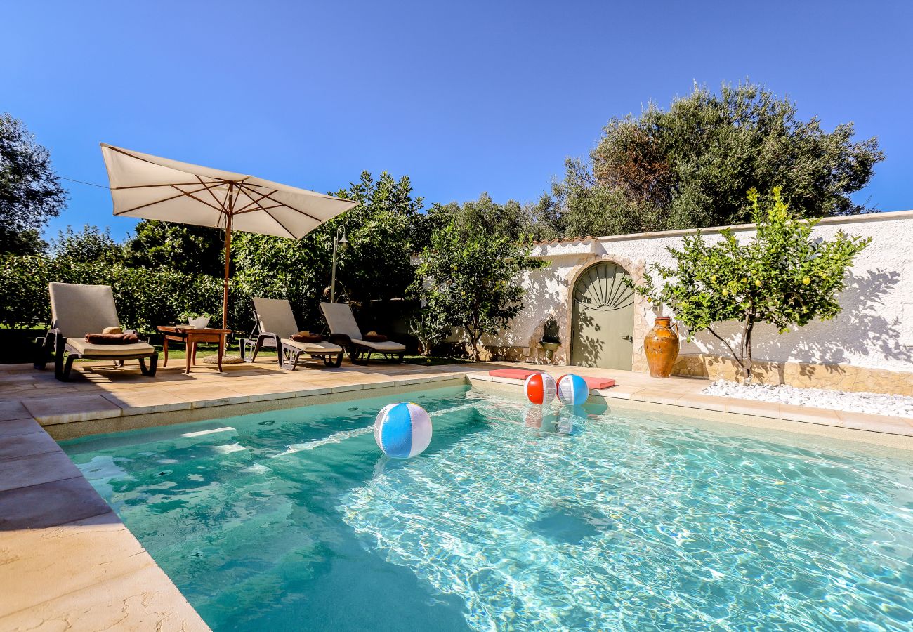 Villa in San Michele Salentino - Ellea by Pugliadamare