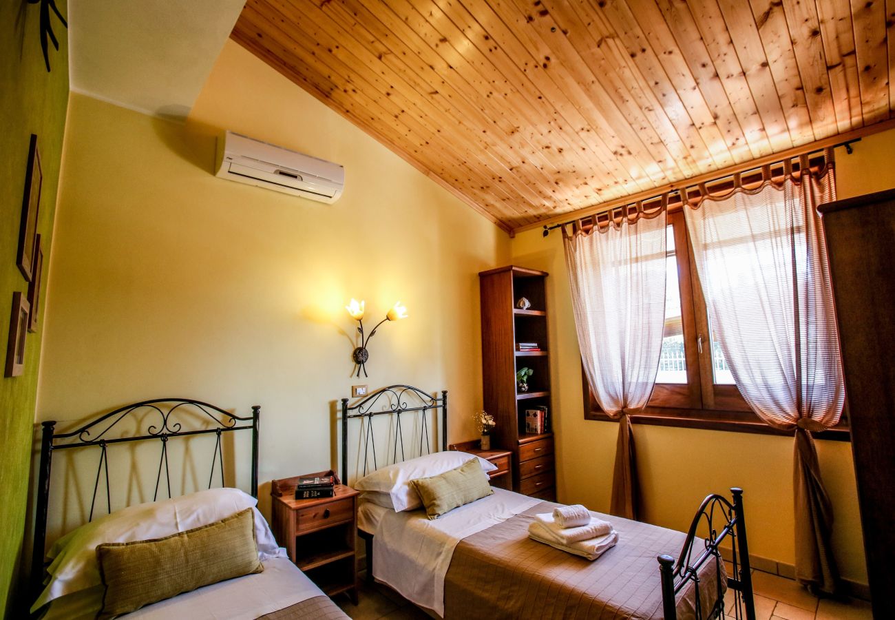 Villa in San Michele Salentino - Villa Ellea by pugliadamare
