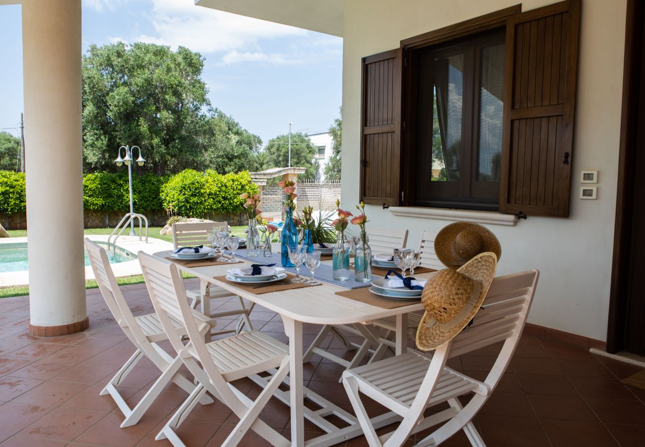 Villa in San Michele Salentino - Villa Ellea by pugliadamare
