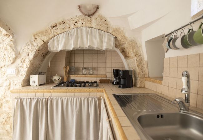 Trullo in San Vito dei Normanni - trullo oron call by pugliadamare Trullo in San Vito dei Normanni - trullo oron call by pugliadamare