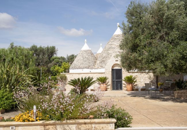  in San Vito dei Normanni - trullo oron call by pugliadamare